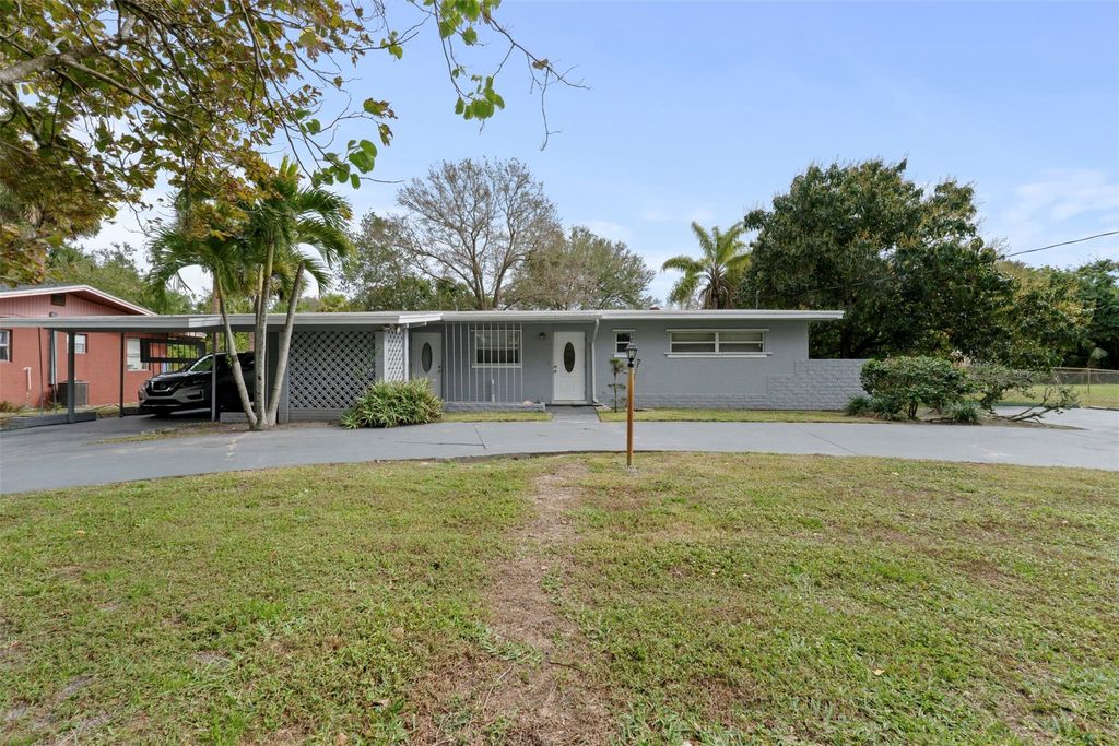 Photo of 2006 N 49th St, Fort Pierce, FL 34947 (MLS # F10483225)