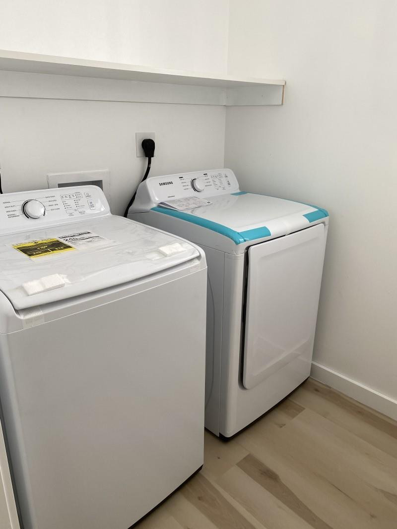 St James Park Delmar 11-2 - Residential Lease