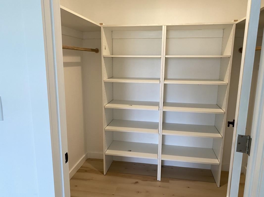 St James Park Delmar 11-2 - Residential Lease