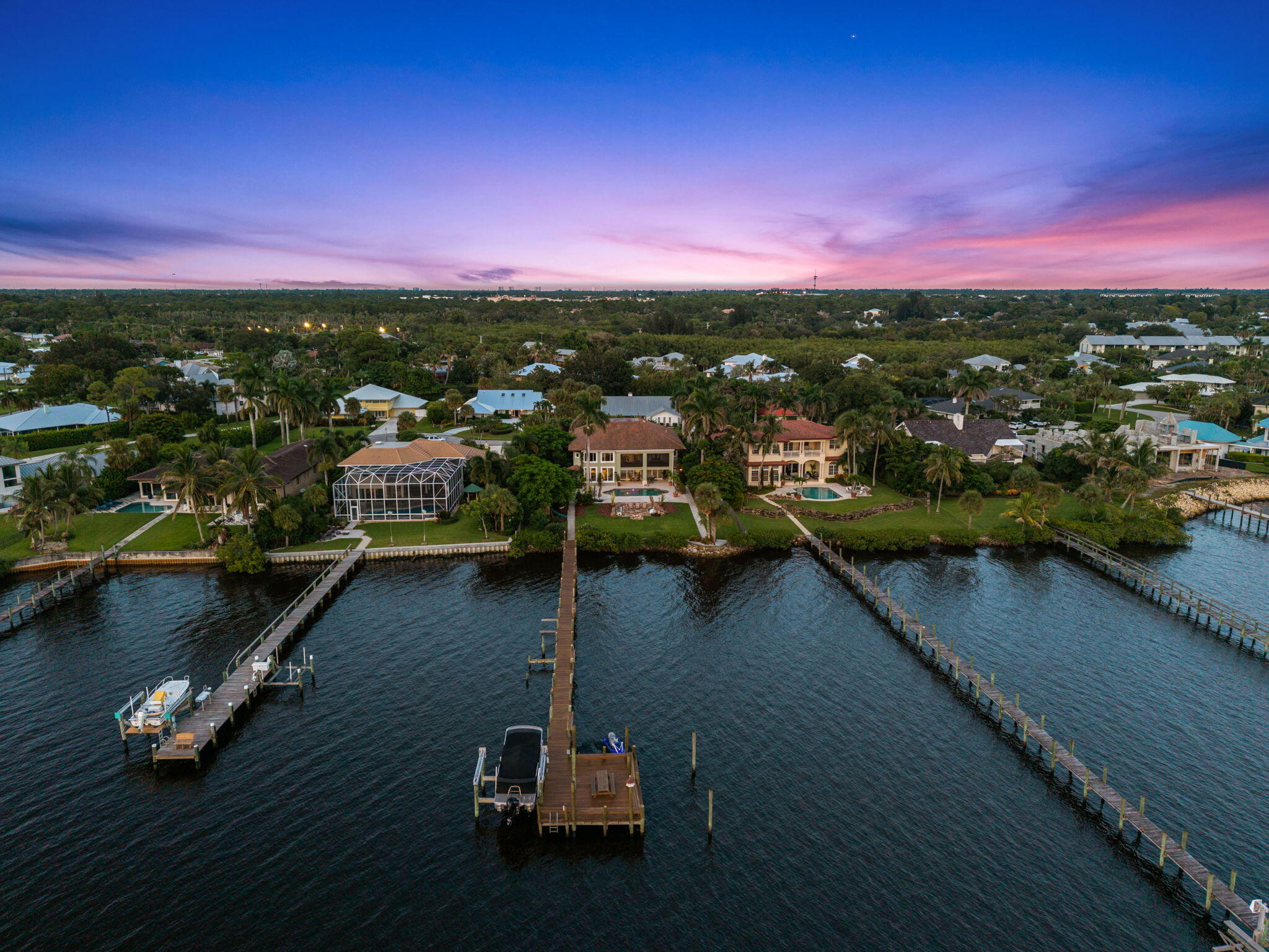 2362 NW BAY COLONY Court