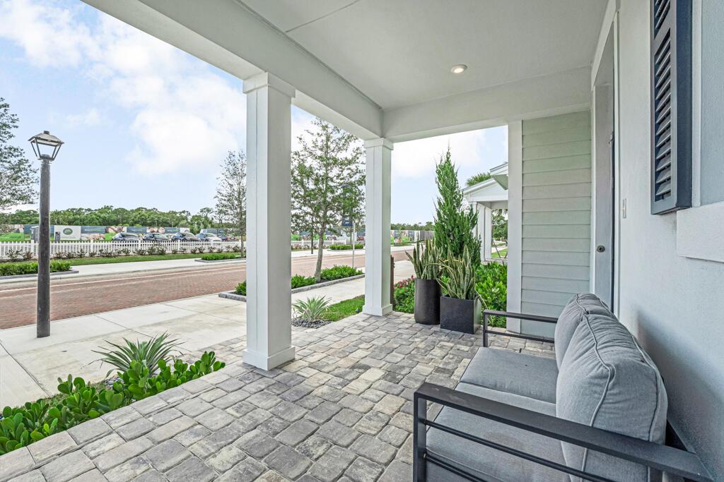 NEWFIELD - Residential Lease