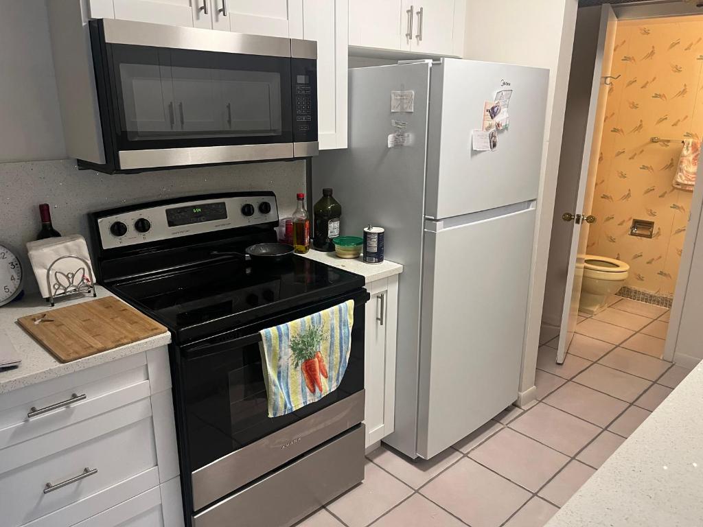 SABAL PALM VILLAGE CONDO - Residential