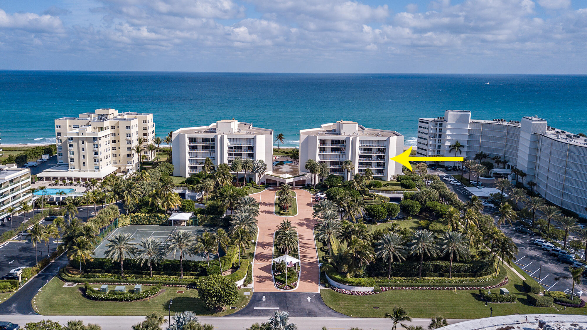 TWENTY SEVEN SEVENTY SOUTH OCEAN BLVD - Residential