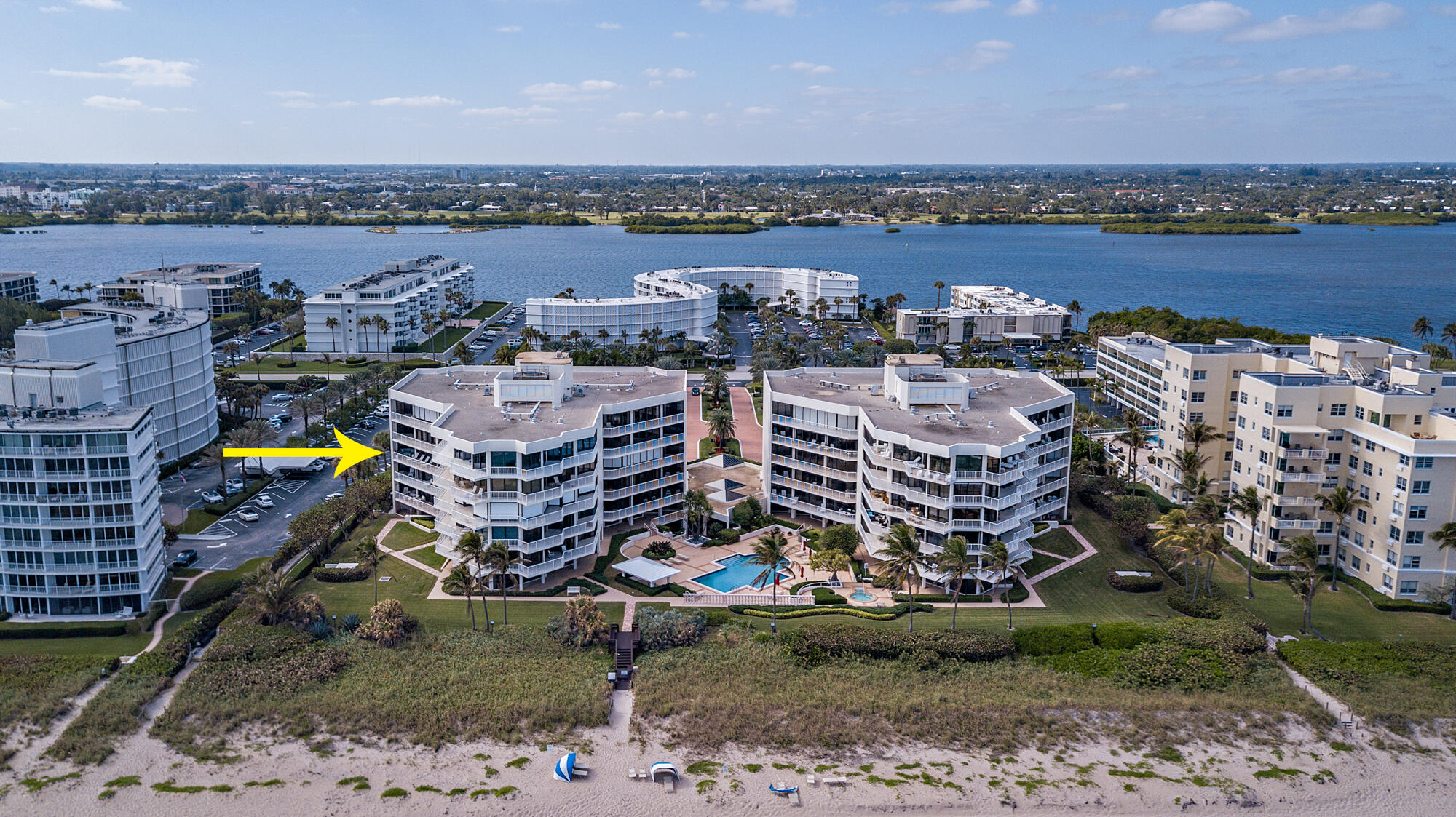 TWENTY SEVEN SEVENTY SOUTH OCEAN BLVD - Residential