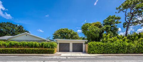 A home in Lake Worth Beach