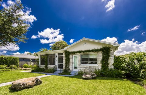 A home in Lake Worth Beach