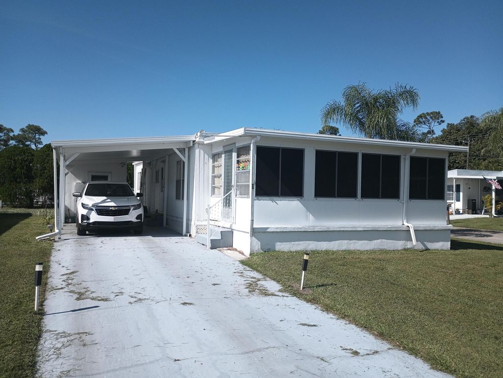 Photo of 1 Quintana Roo Court, Port Saint Lucie, FL 34952 (MLS # R11088324)