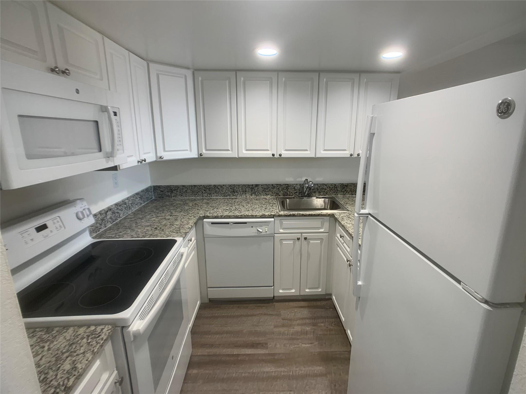 Aventura Harbor - Residential Lease