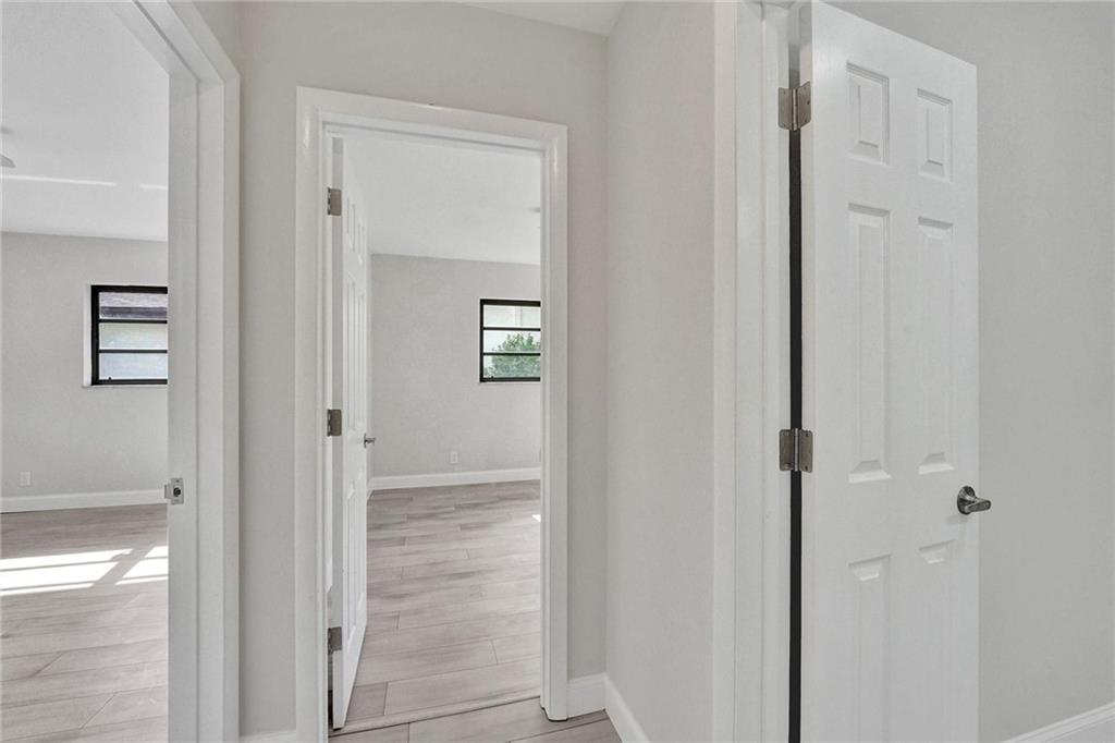 Woodcrest Manor - Residential