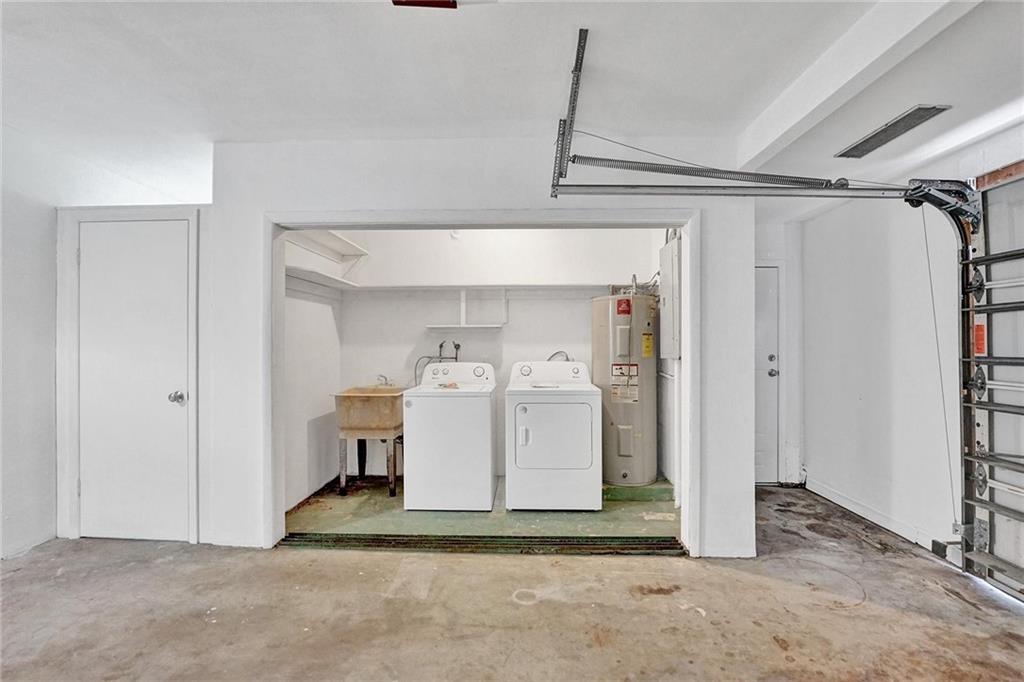 Woodcrest Manor - Residential