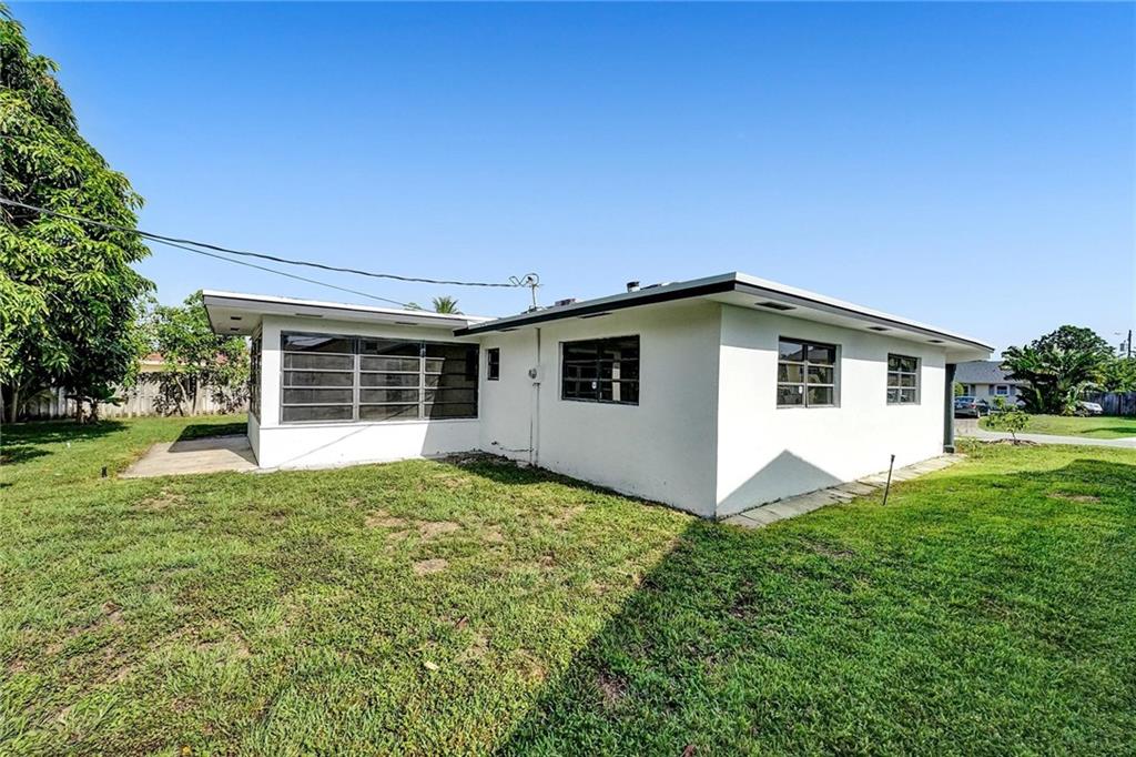 Woodcrest Manor - Residential