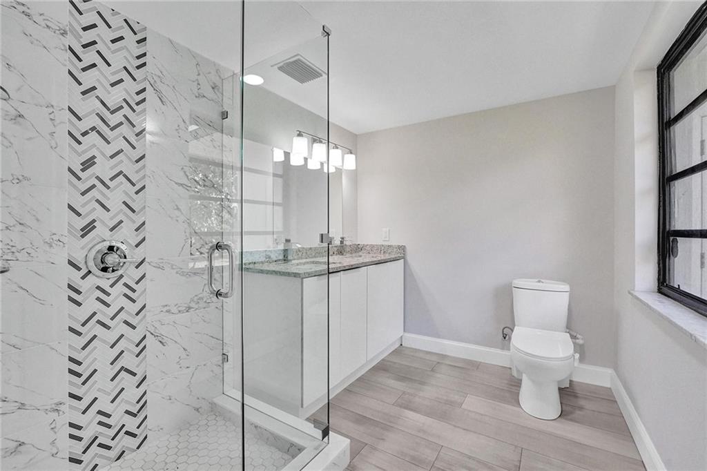 Woodcrest Manor - Residential