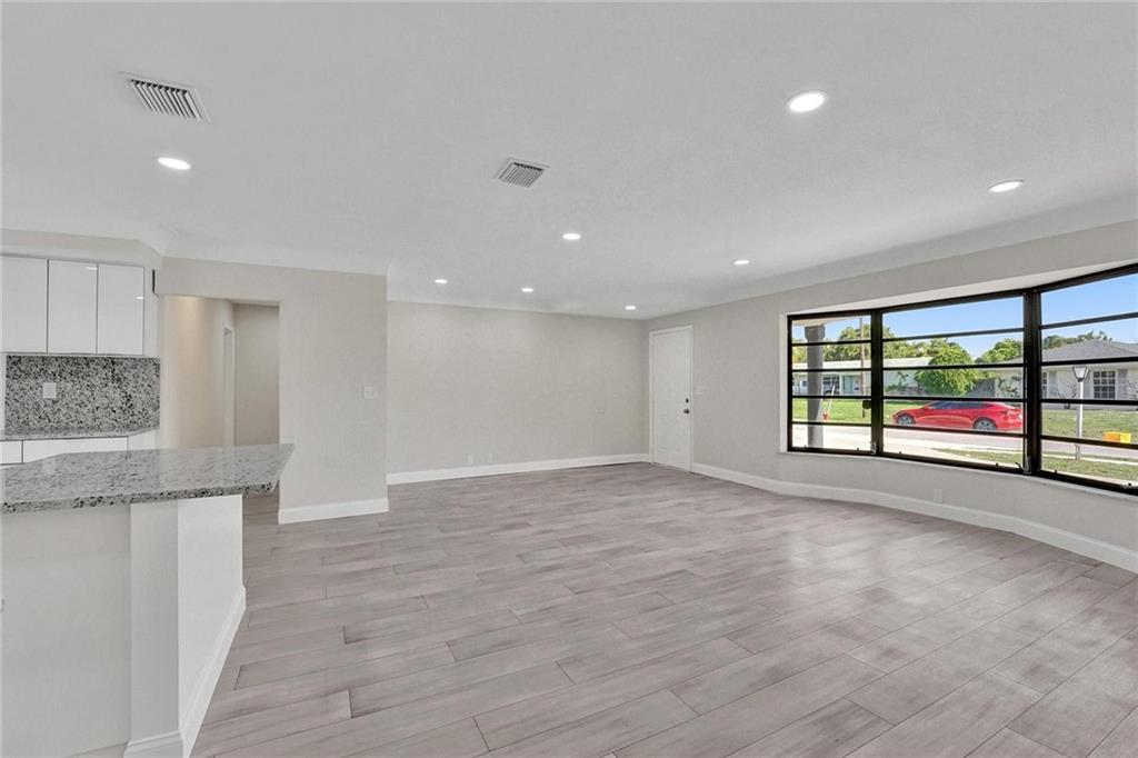 Woodcrest Manor - Residential