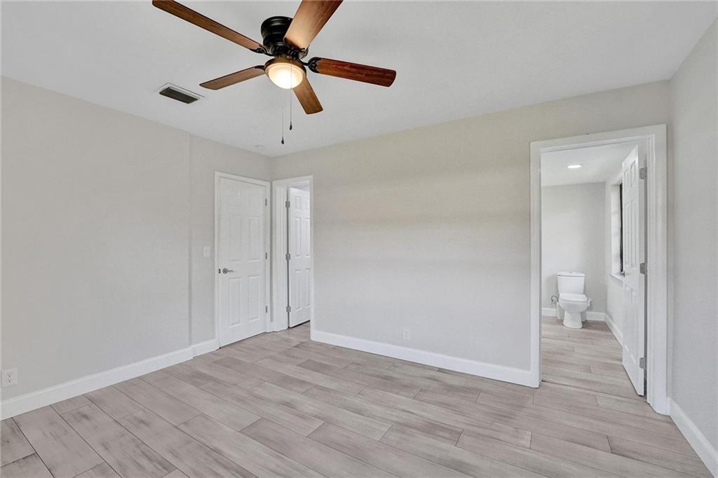 Woodcrest Manor - Residential