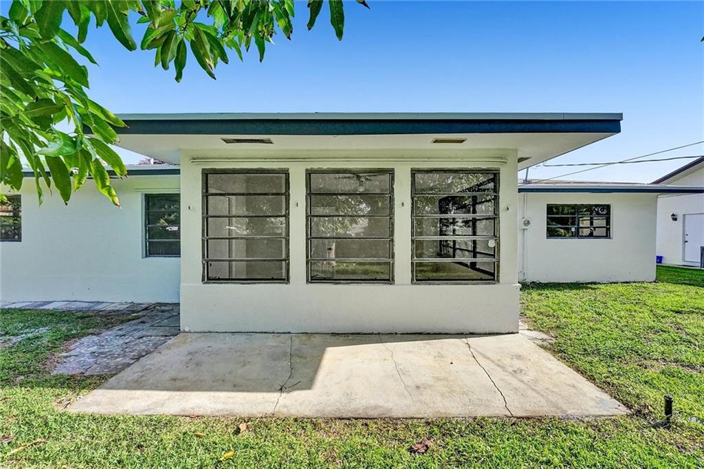 Woodcrest Manor - Residential