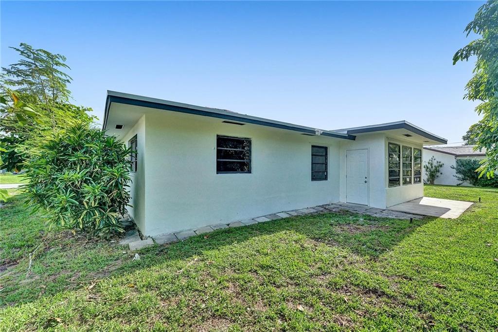 Woodcrest Manor - Residential