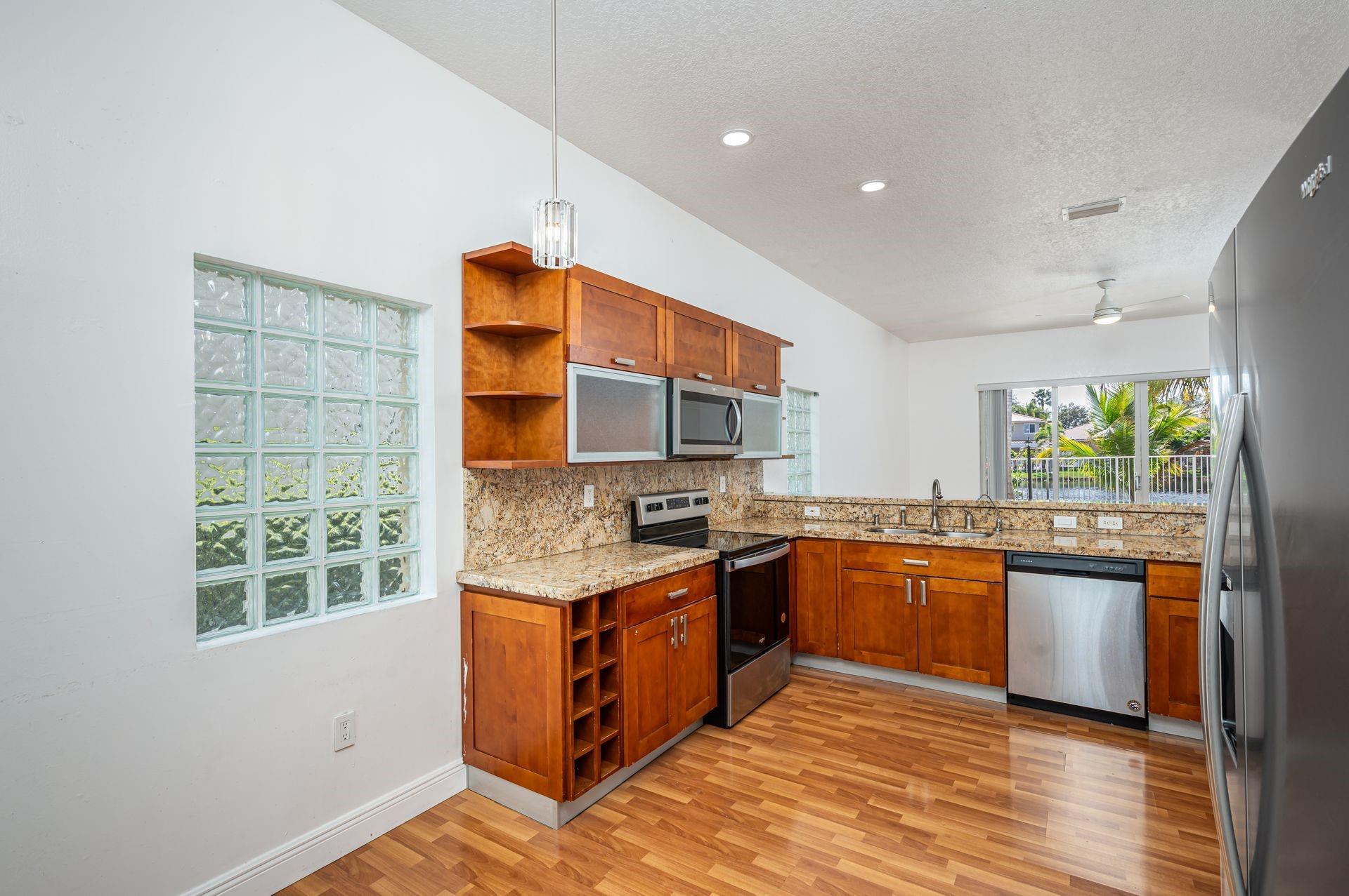 AMBER-RUBY COVE PLAT - Residential