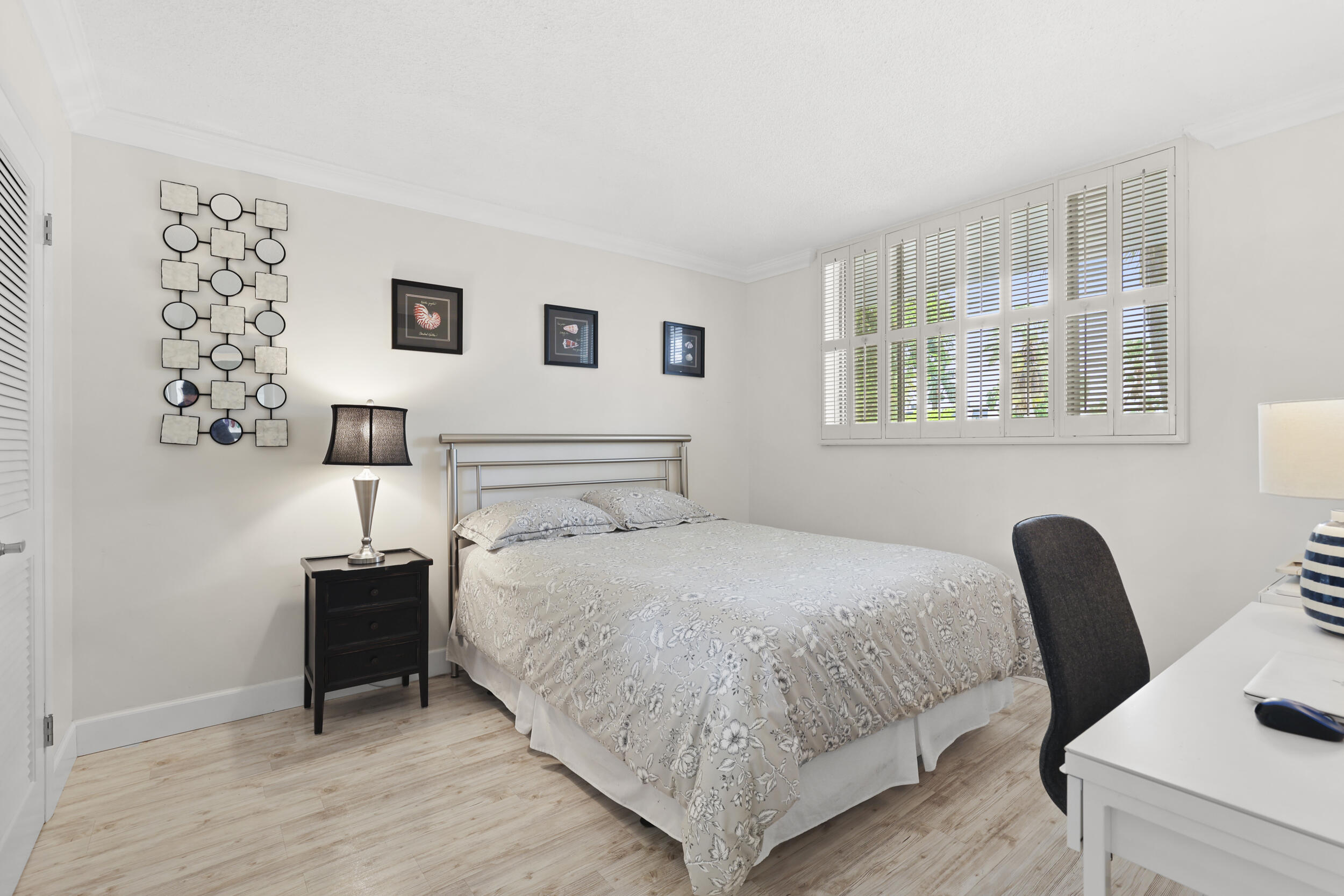 FOUNTAINS OF PALM BEACH CONDO 2 - Residential