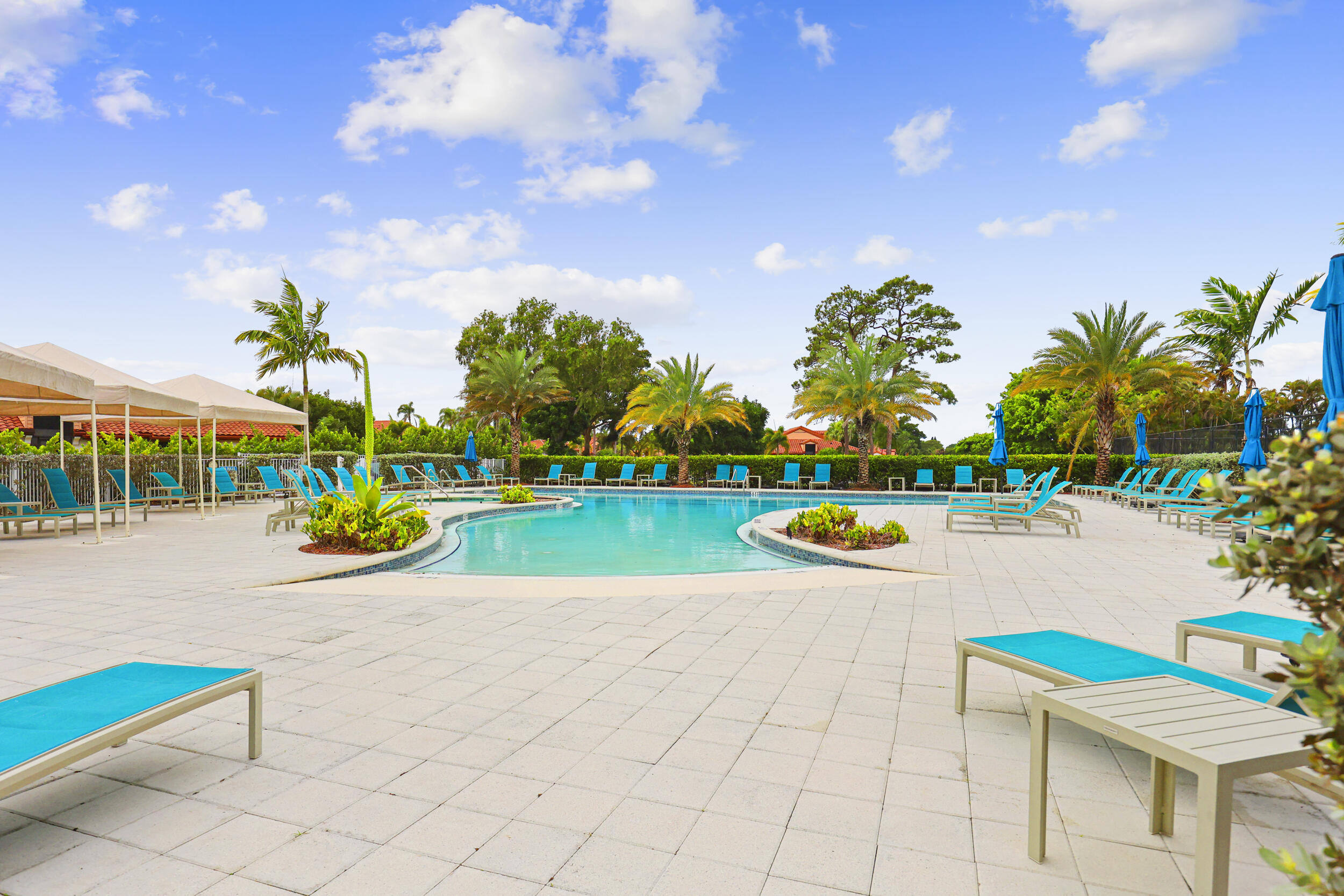 FOUNTAINS OF PALM BEACH CONDO 2 - Residential