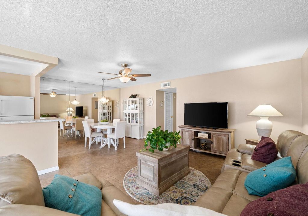 Photo of 211 Bayview Avenue #C, Boynton Beach, FL 33435 (MLS # R10918065)