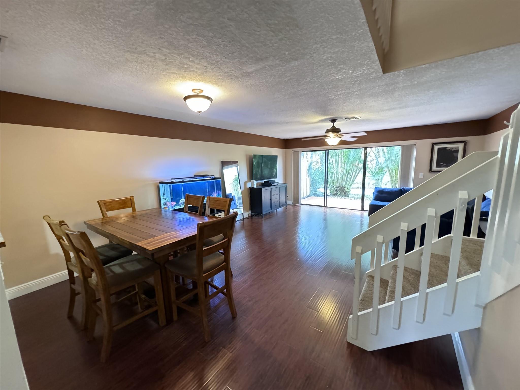 GOLDEN RAINTREE VI - Residential