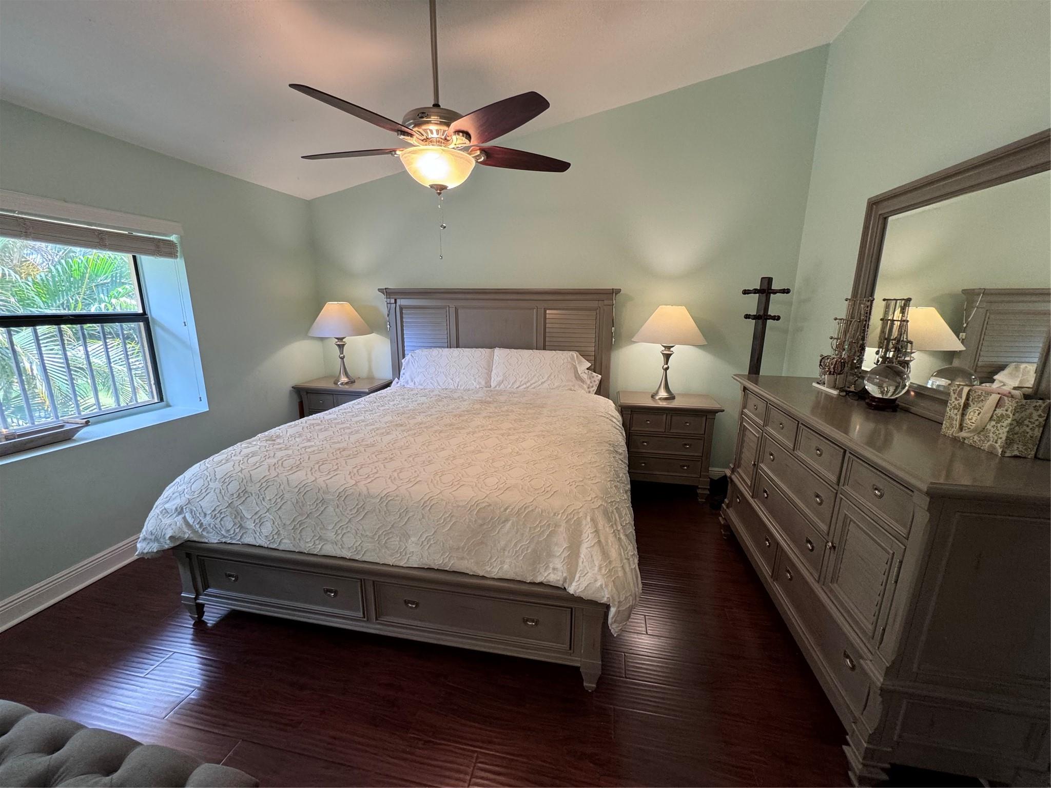 GOLDEN RAINTREE VI - Residential