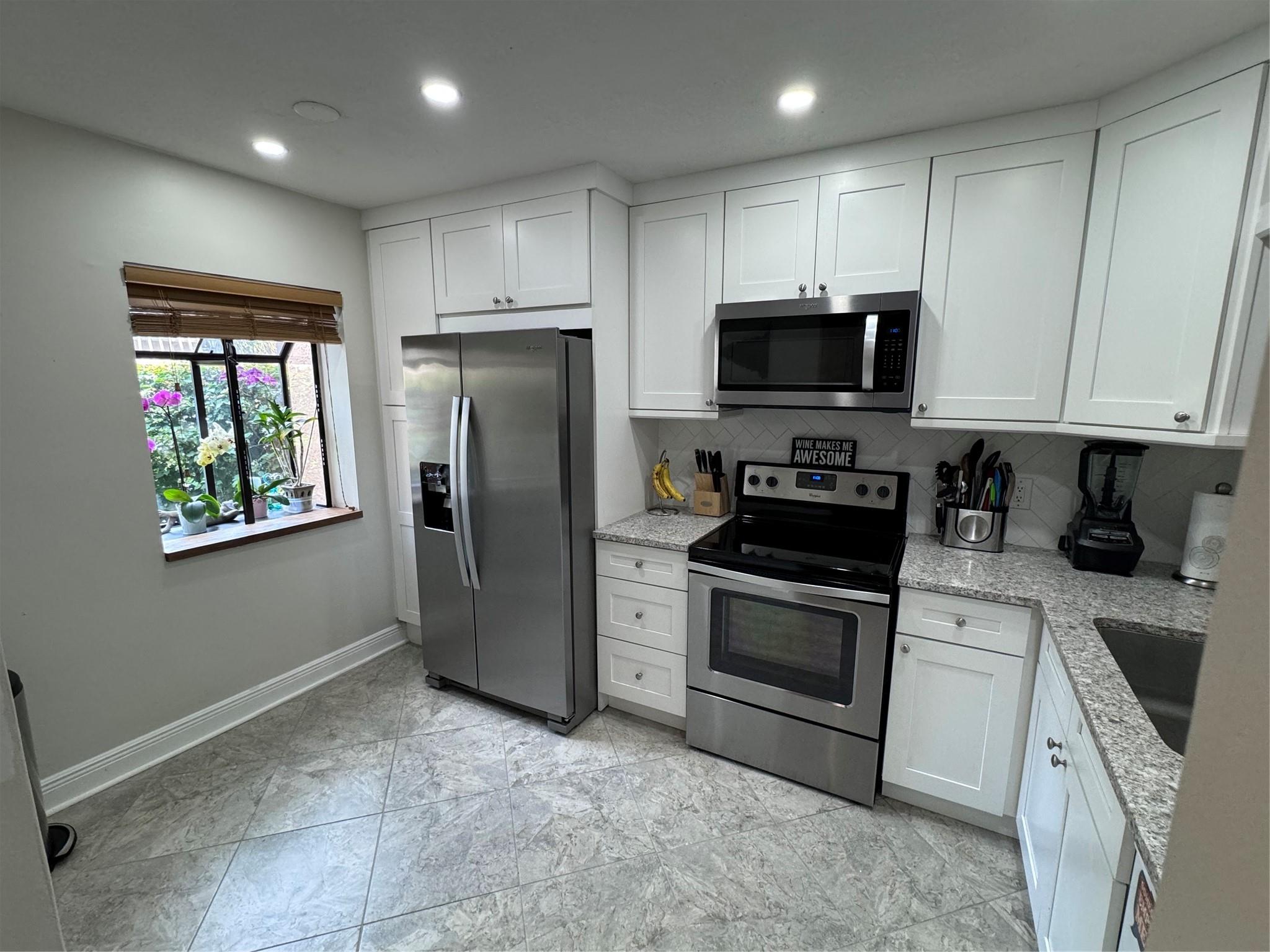 GOLDEN RAINTREE VI - Residential