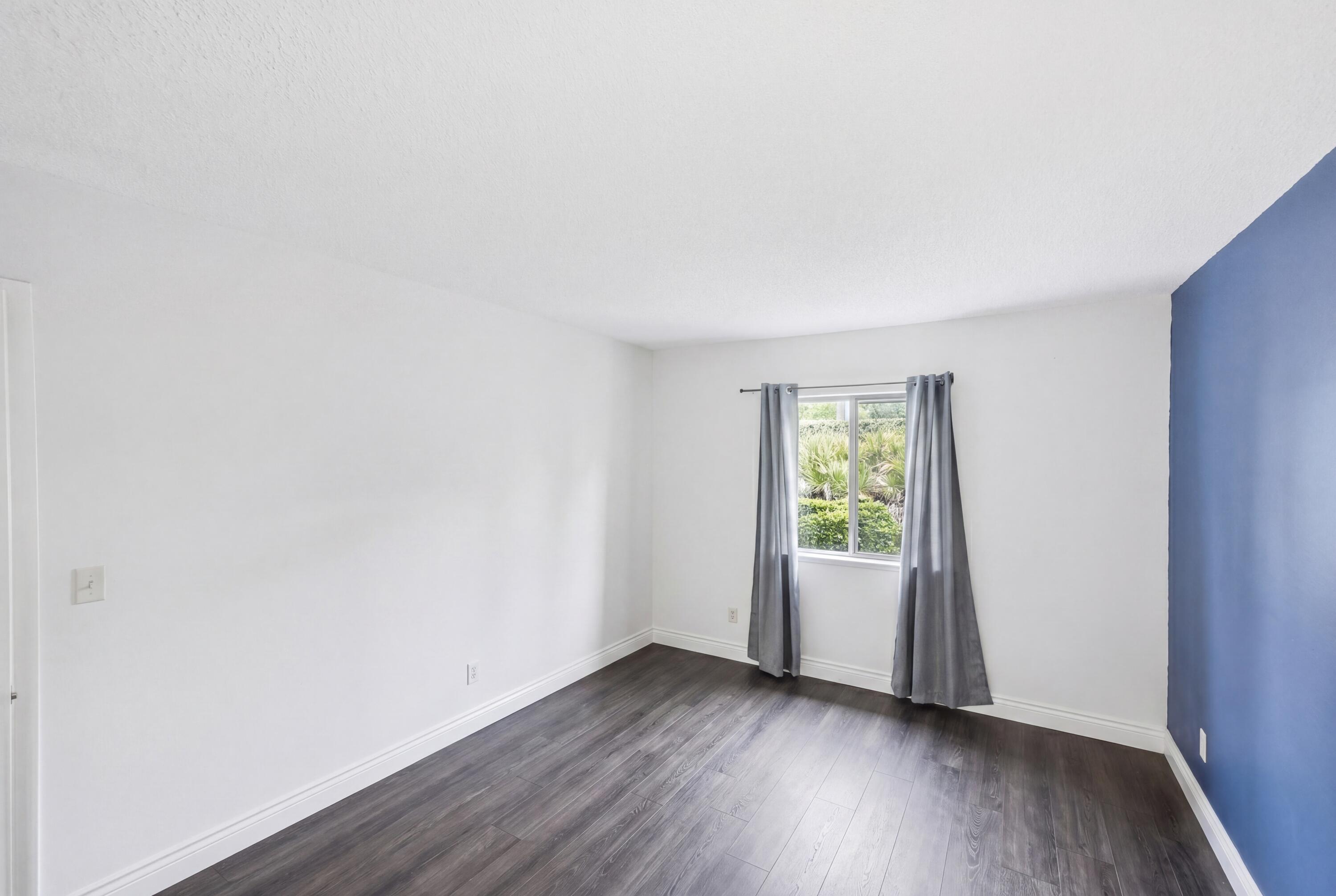 PINE RIDGE AT MARTIN DOWNS CONDO - Residential