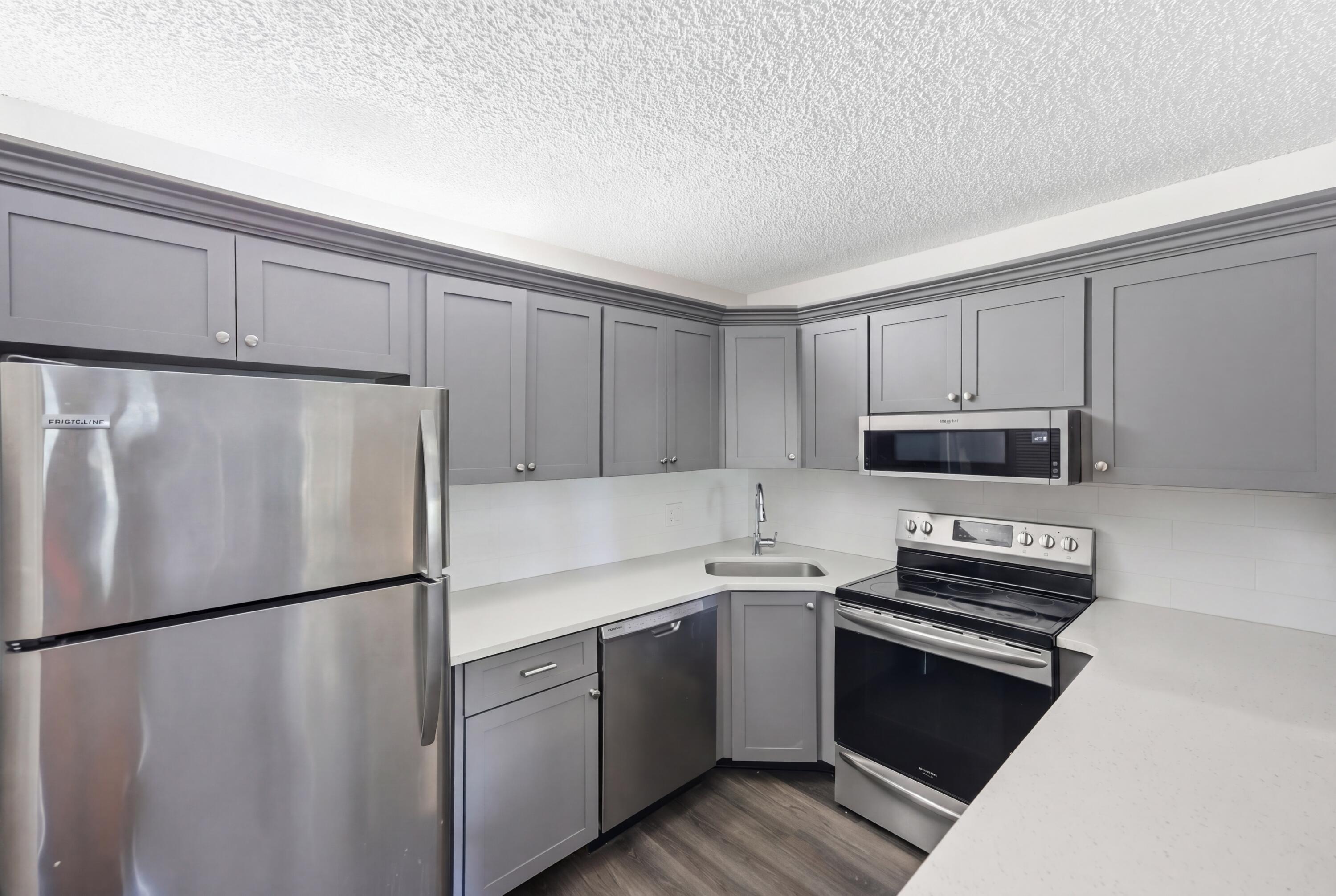 PINE RIDGE AT MARTIN DOWNS CONDO - Residential