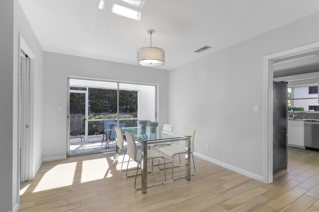 DELRAY BEACH SHORES - Residential