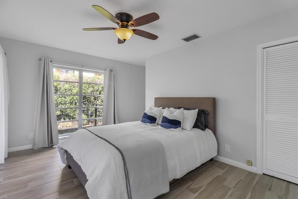 DELRAY BEACH SHORES - Residential