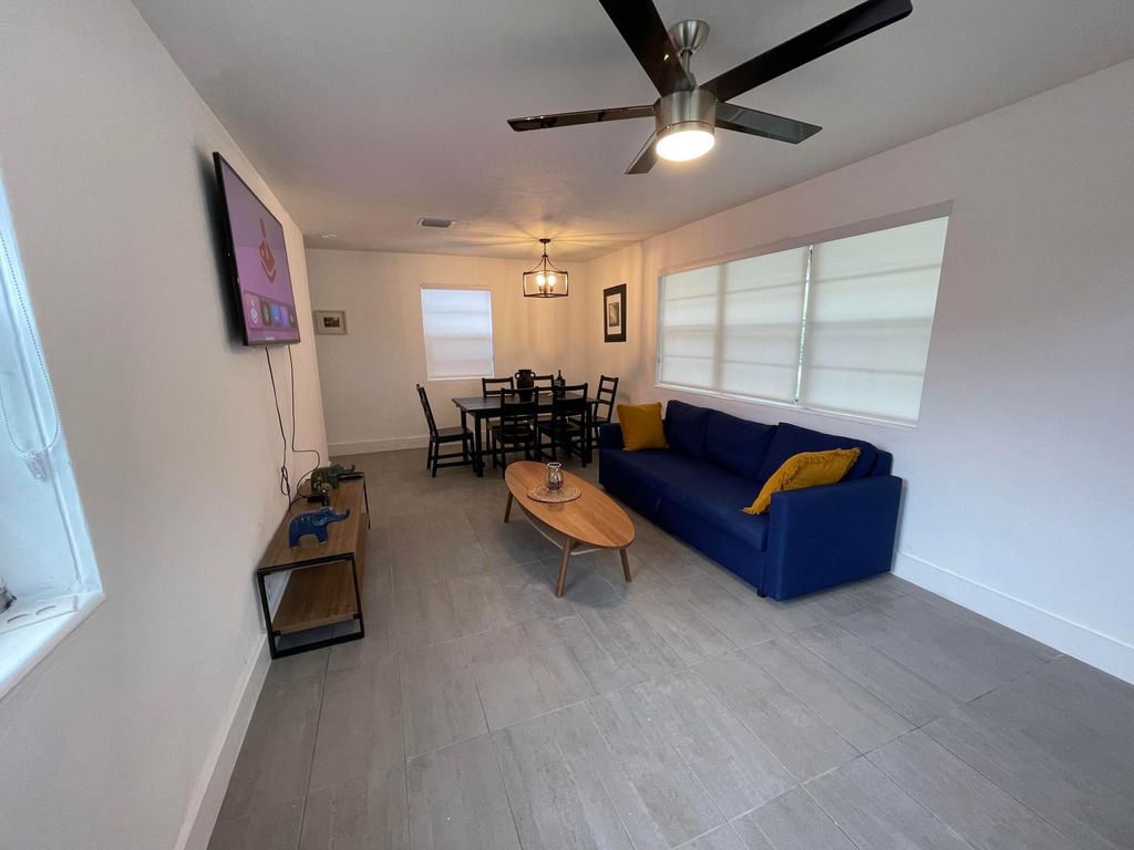 Photo of 1401 N 16th Court, Hollywood, FL 33020 (MLS # B26046576)