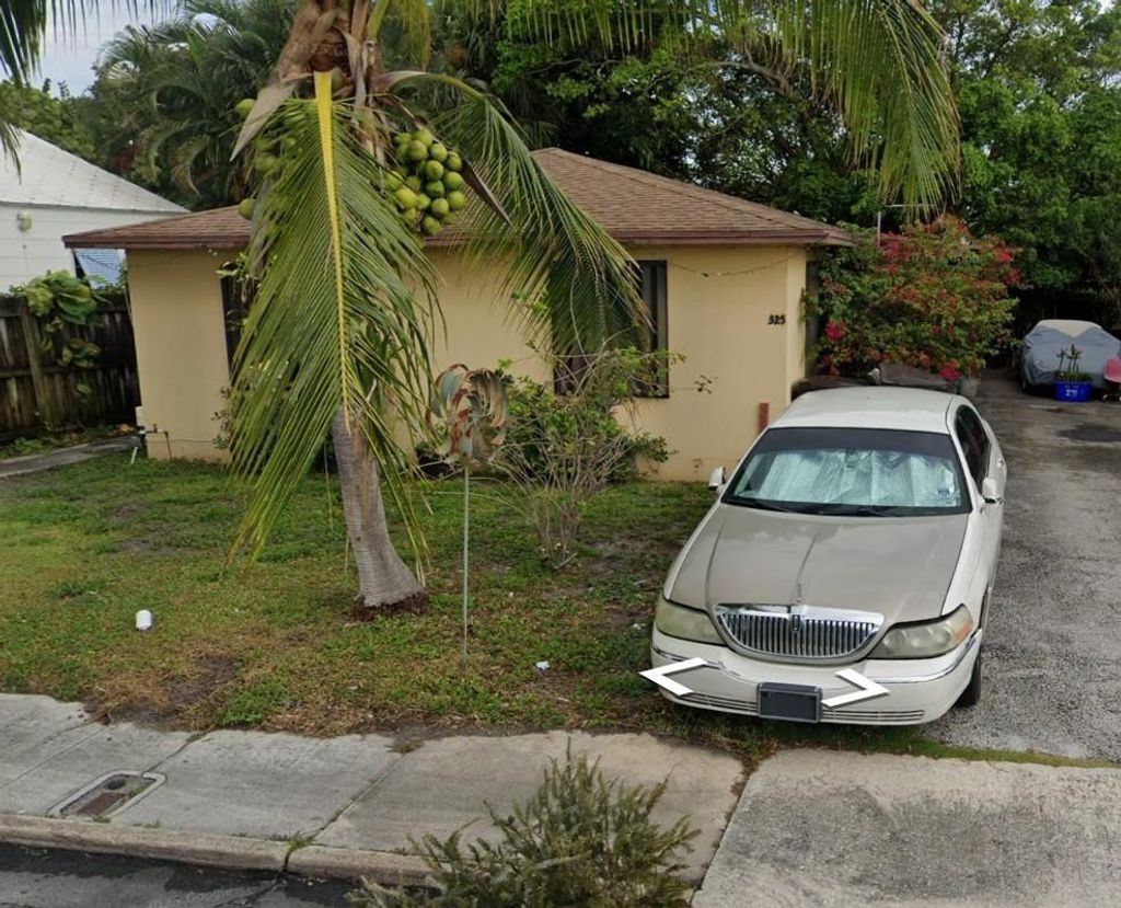 Photo of 325 Conniston Road, West Palm Beach, FL 33405 (MLS # F10549236)