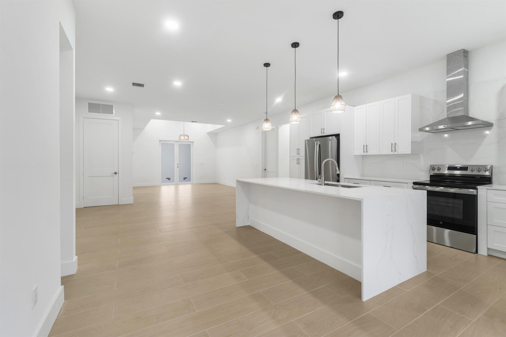 4641 Northview Drive