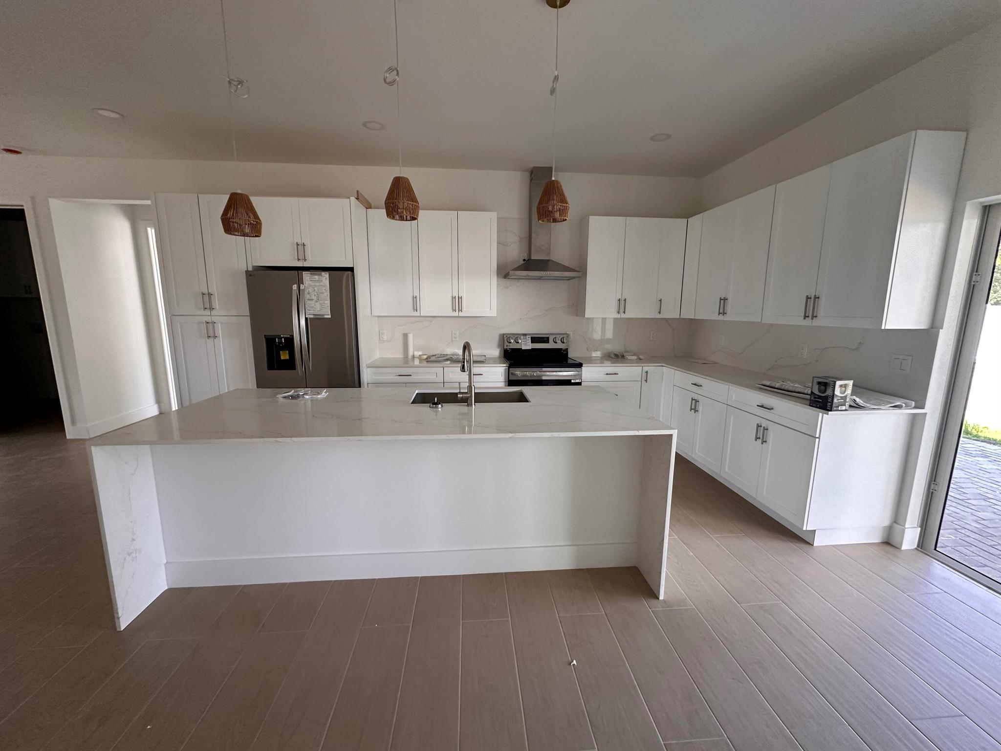 4641 Northview Drive