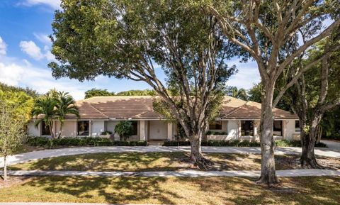 2812 Embassy Drive West Palm Beach FL 33401