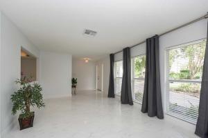 CYPRESS RUN - Residential