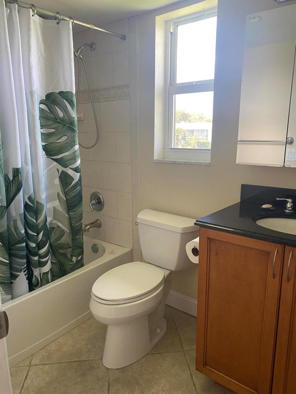 203 Stratford O