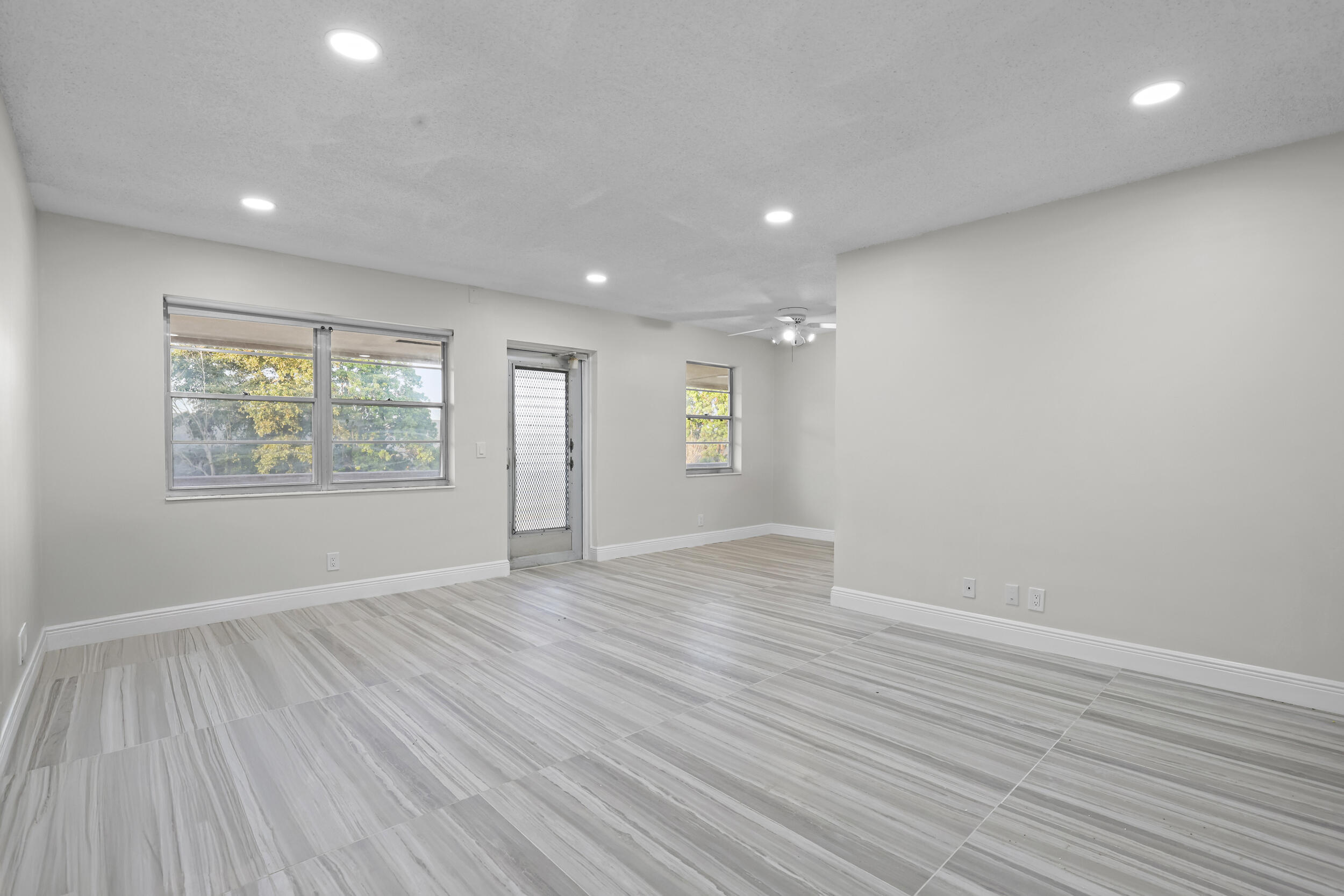 HASTINGS CONDOS - Residential