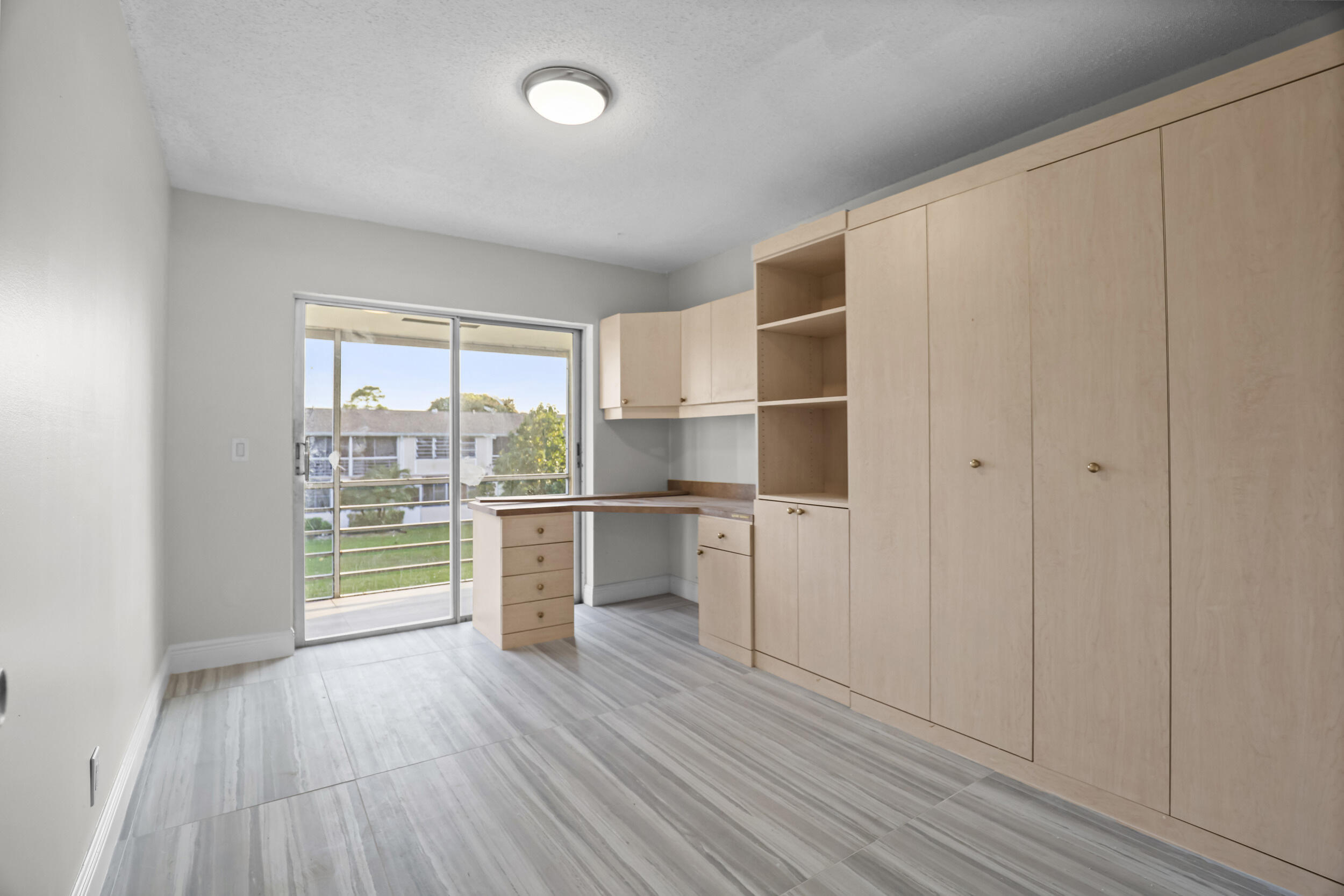 HASTINGS CONDOS - Residential
