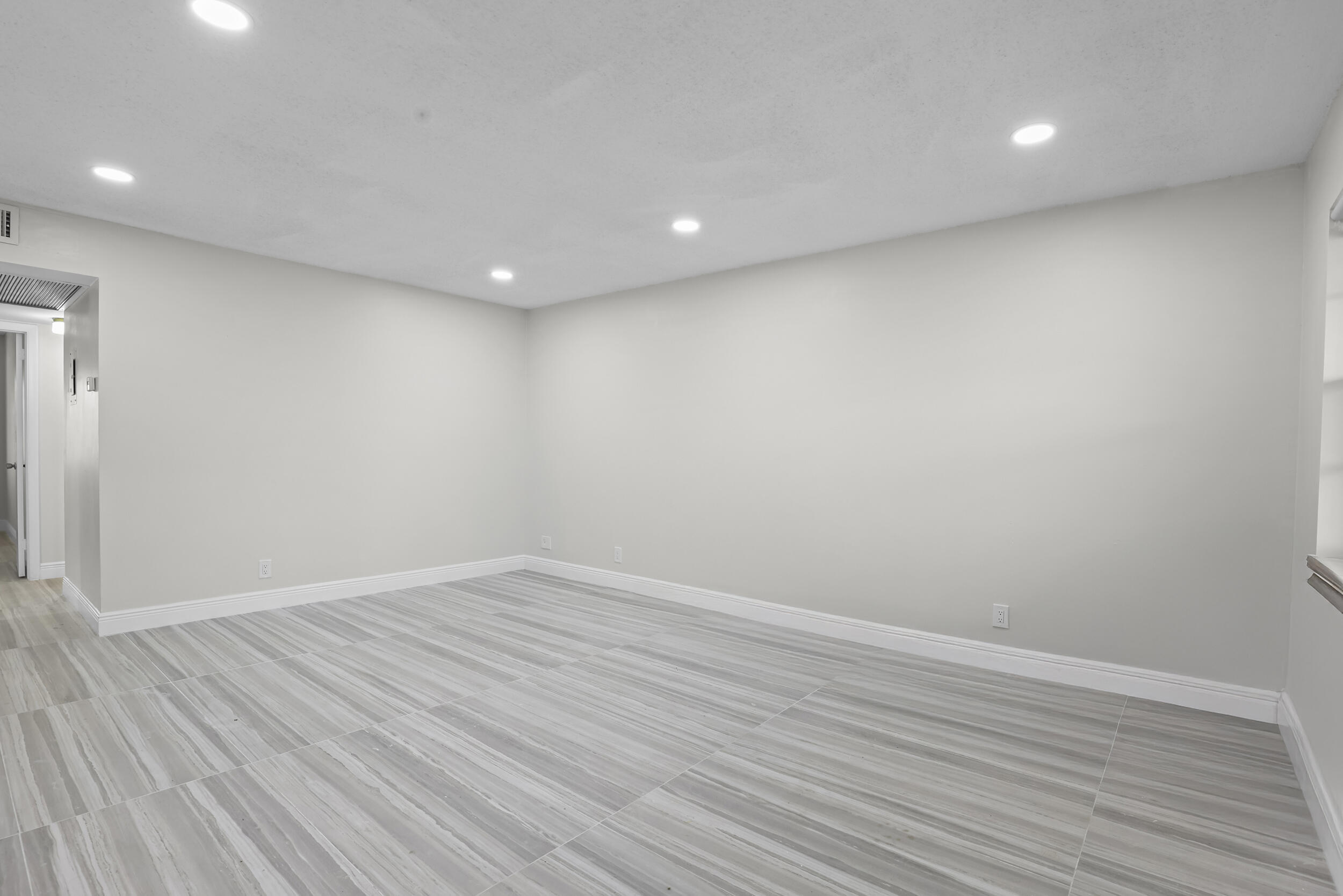 HASTINGS CONDOS - Residential