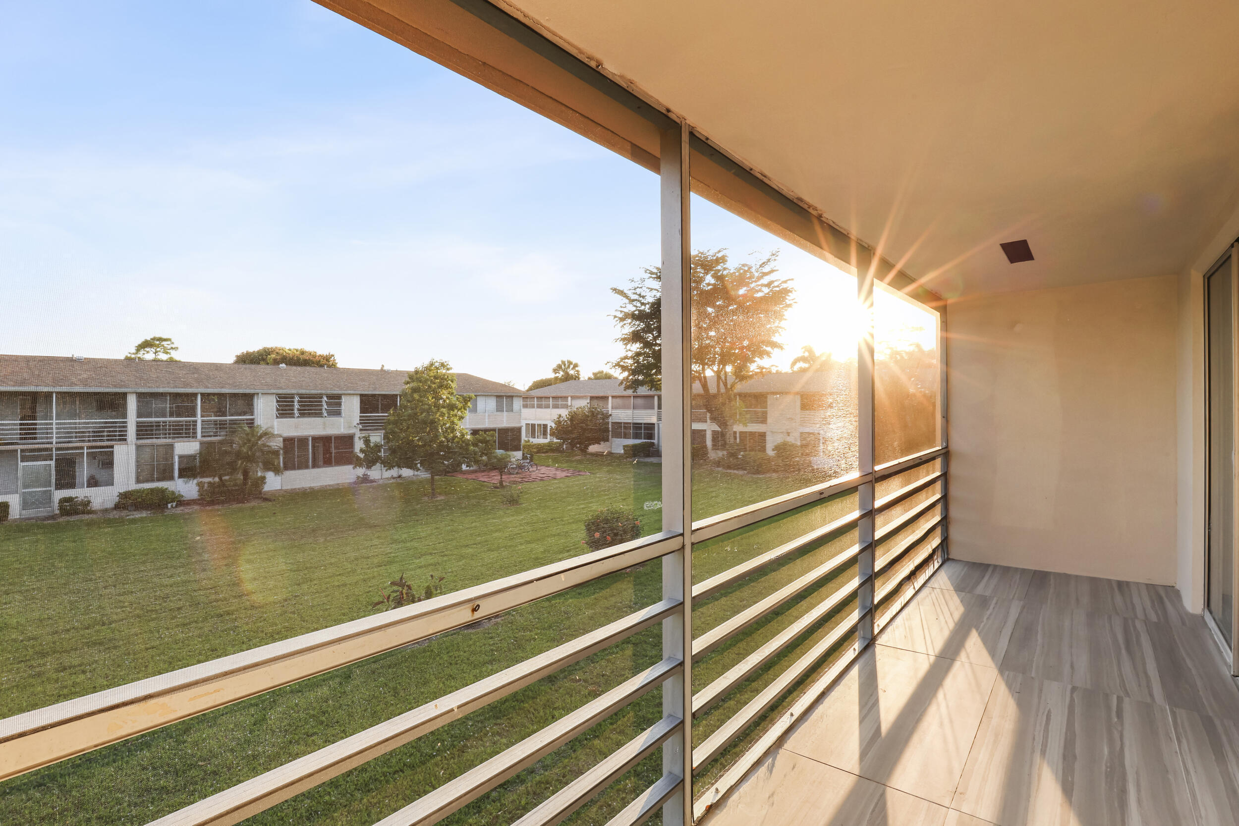 HASTINGS CONDOS - Residential