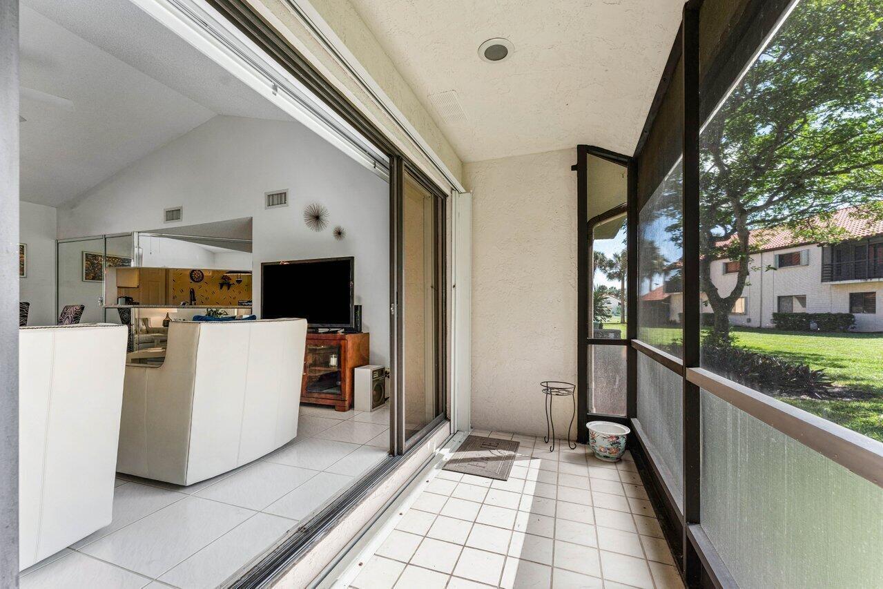 SOUTH LAKE CONDO - Residential