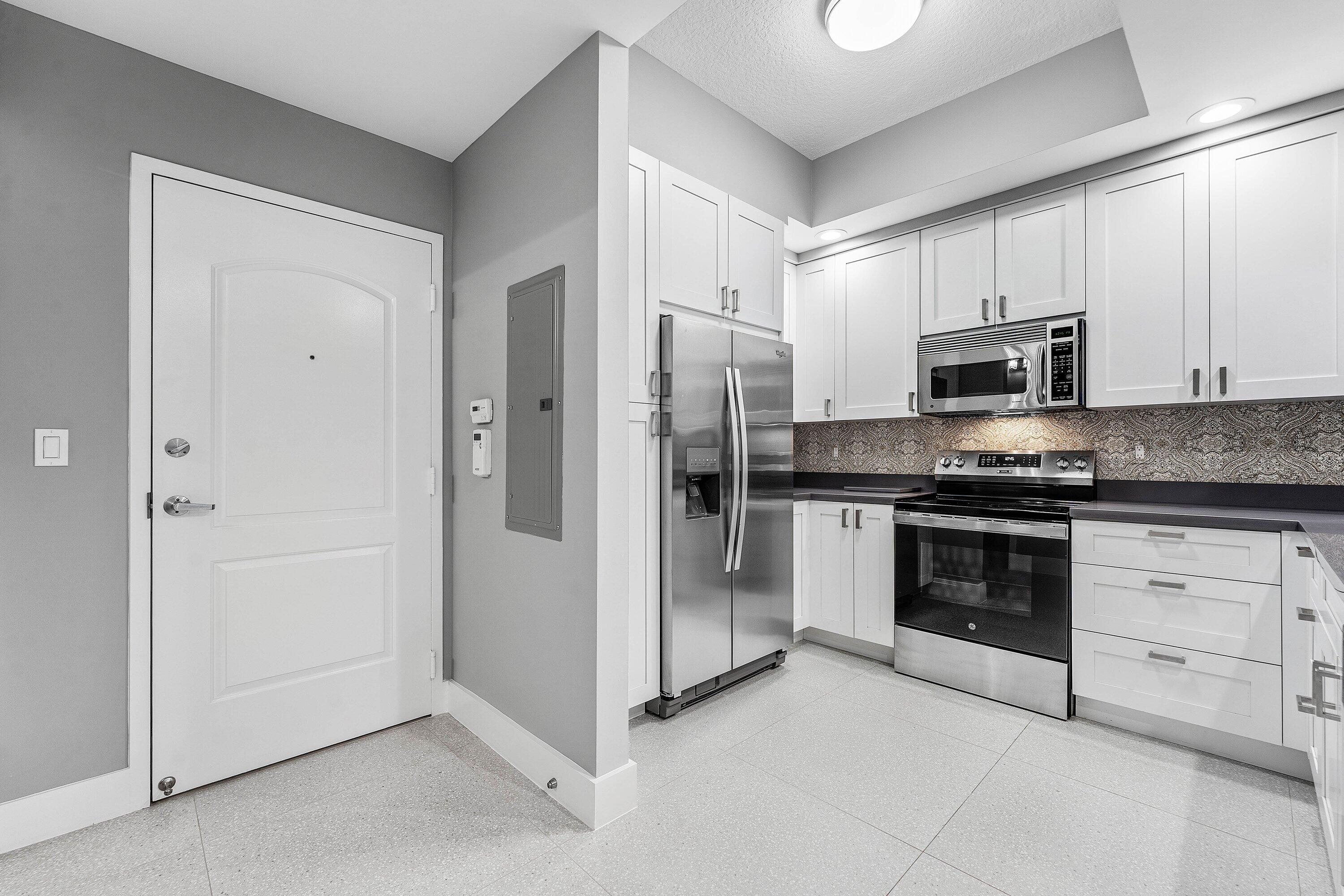 801 S Olive Avenue Unit 820