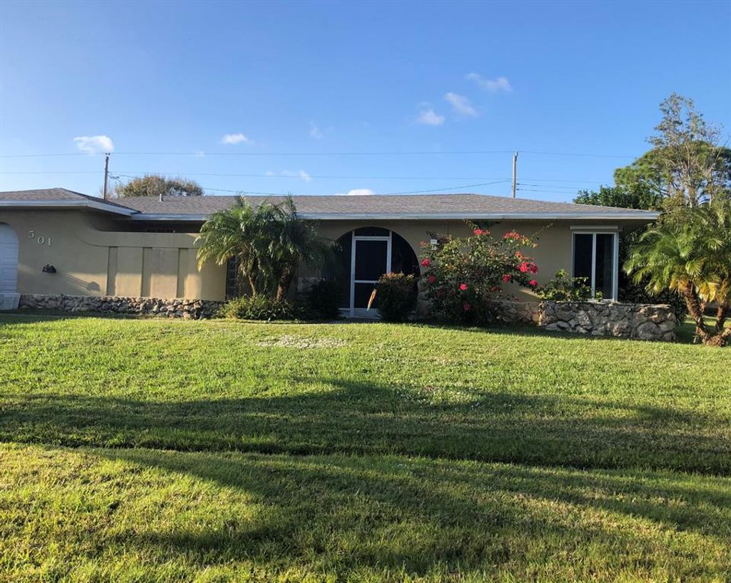 Photo of 501 SE Brookside Terrace, Port Saint Lucie, FL 34983 (MLS # R10766601)
