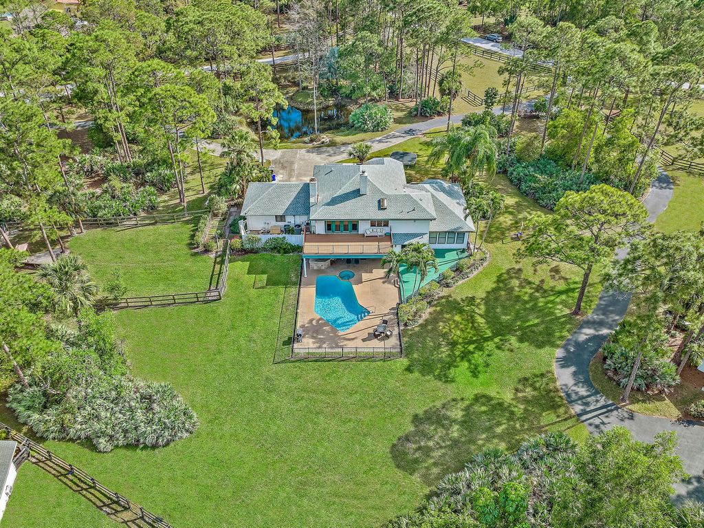 Photo of 13849 Deer Creek Drive, Palm Beach Gardens, FL 33418 (MLS # R10868254)