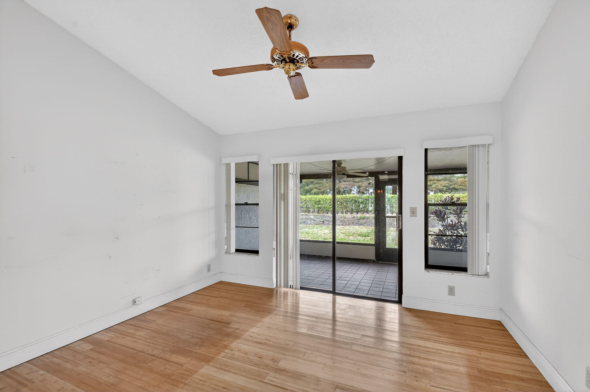 PALM CHASE CONDO - Residential