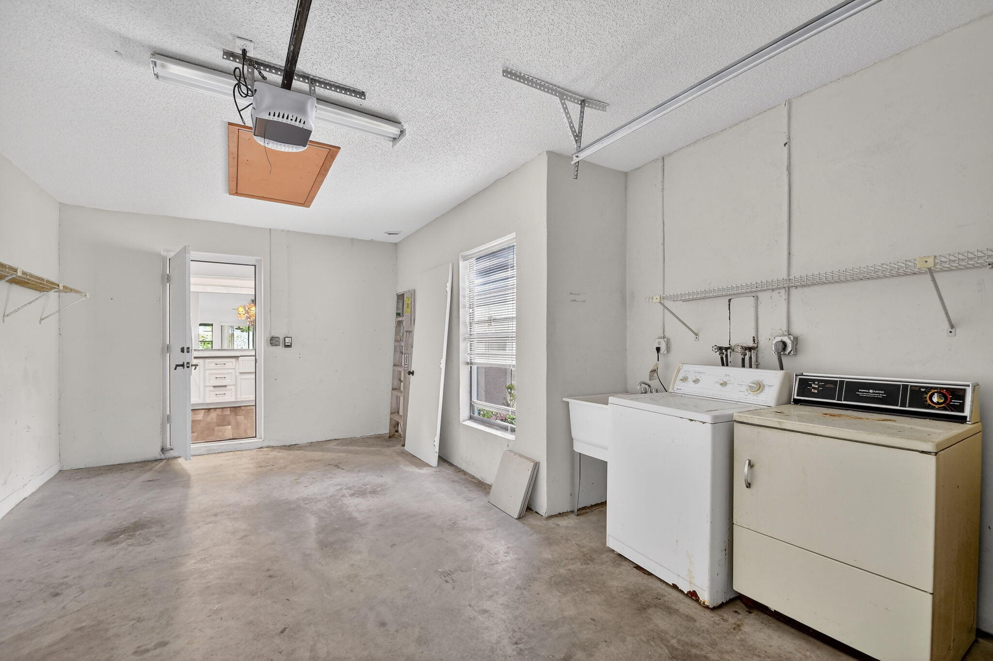 PALM CHASE CONDO - Residential