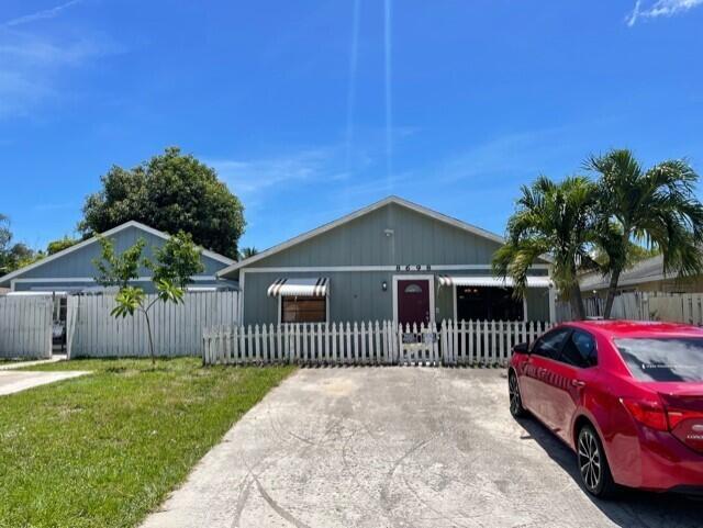 PARKWAY VILLAGE - Residential