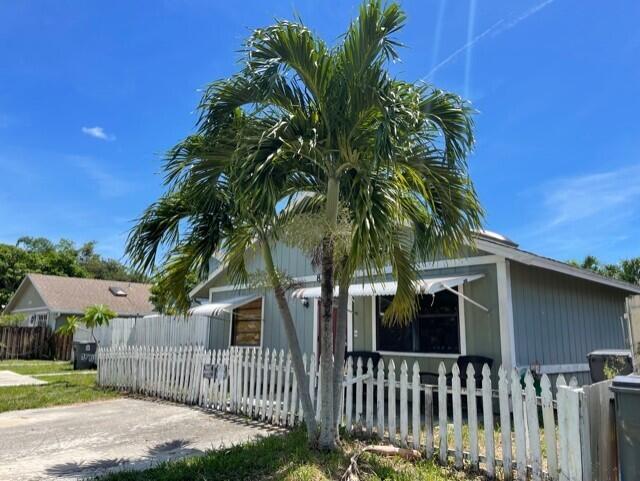 PARKWAY VILLAGE - Residential